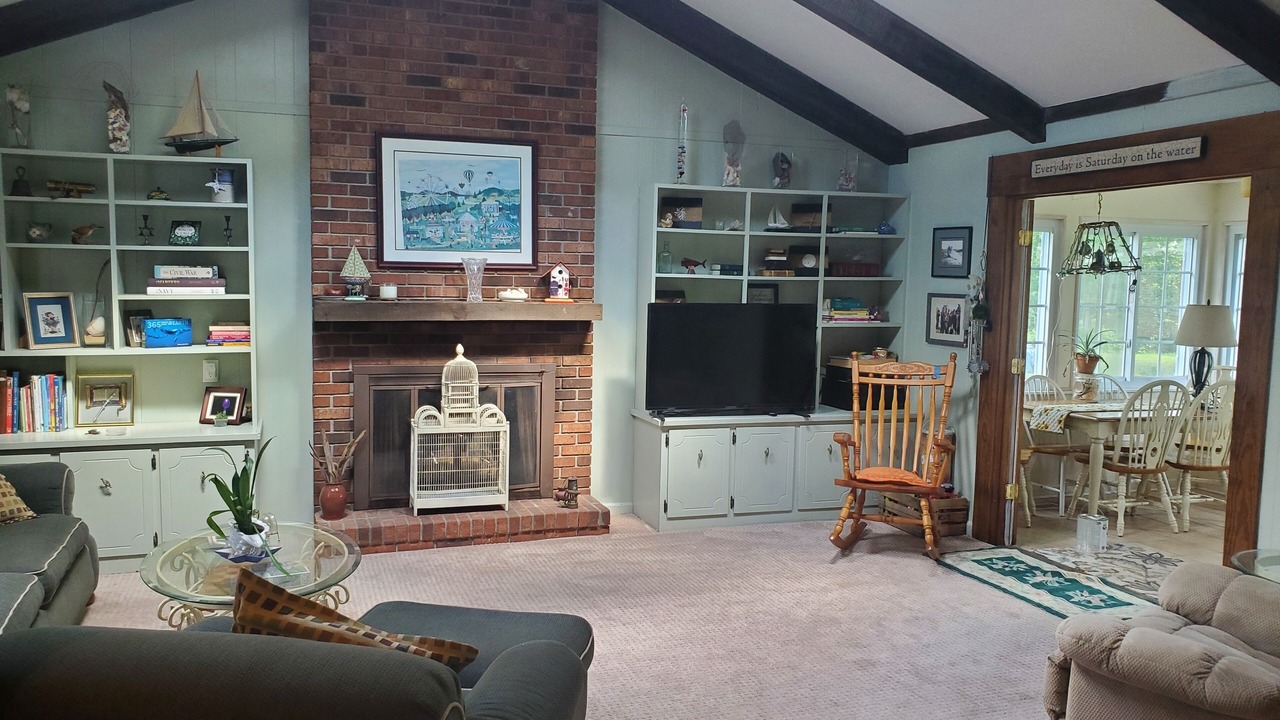 Photo of Livingroom in Jacksonville