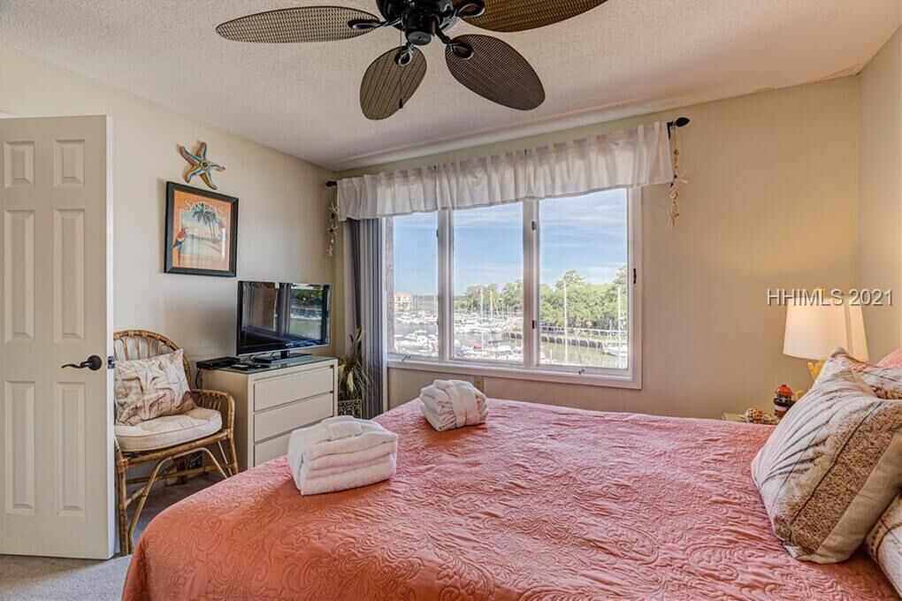 Photo of Bedroom in Shelter Cove
