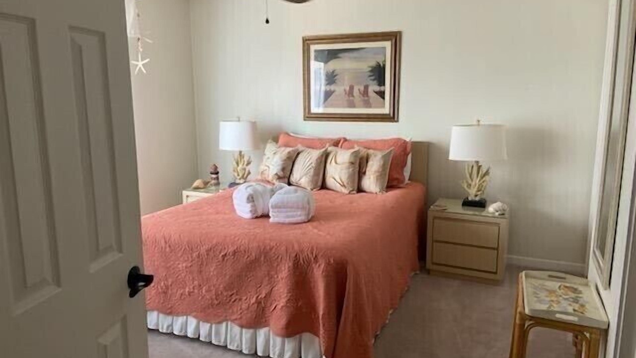 Photo of Bedroom in Shelter Cove