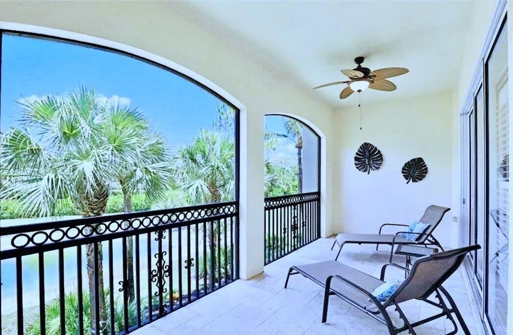 Photo of Patio Balcony in Naples