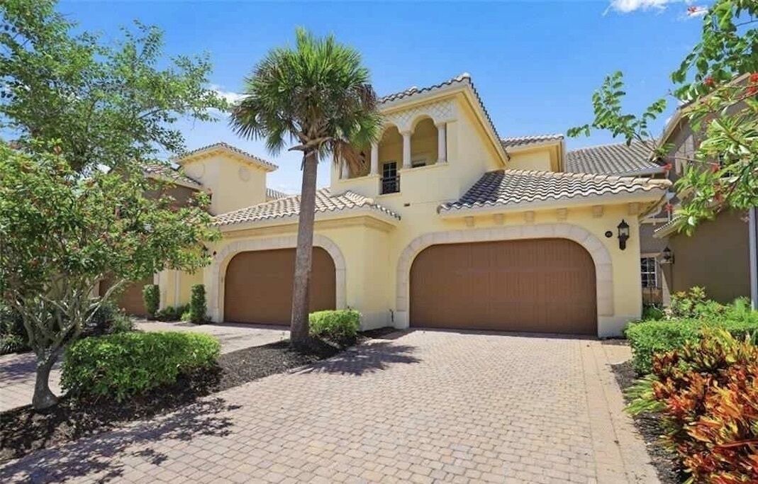 Photo of Outdoor in Naples