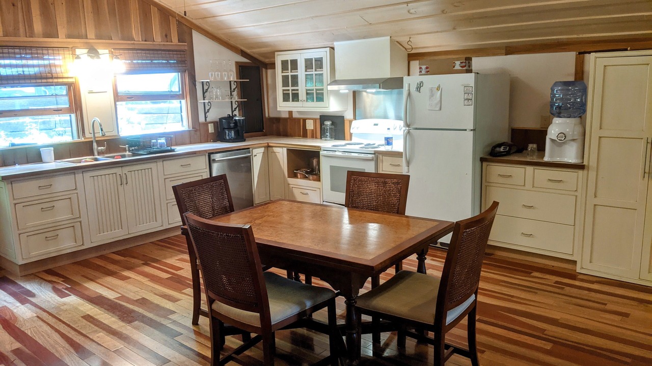 Photo of Kitchen in Glenville