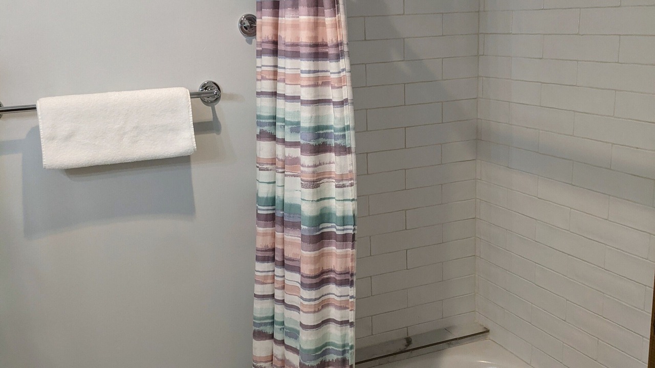 Photo of Bathroom in Glenville