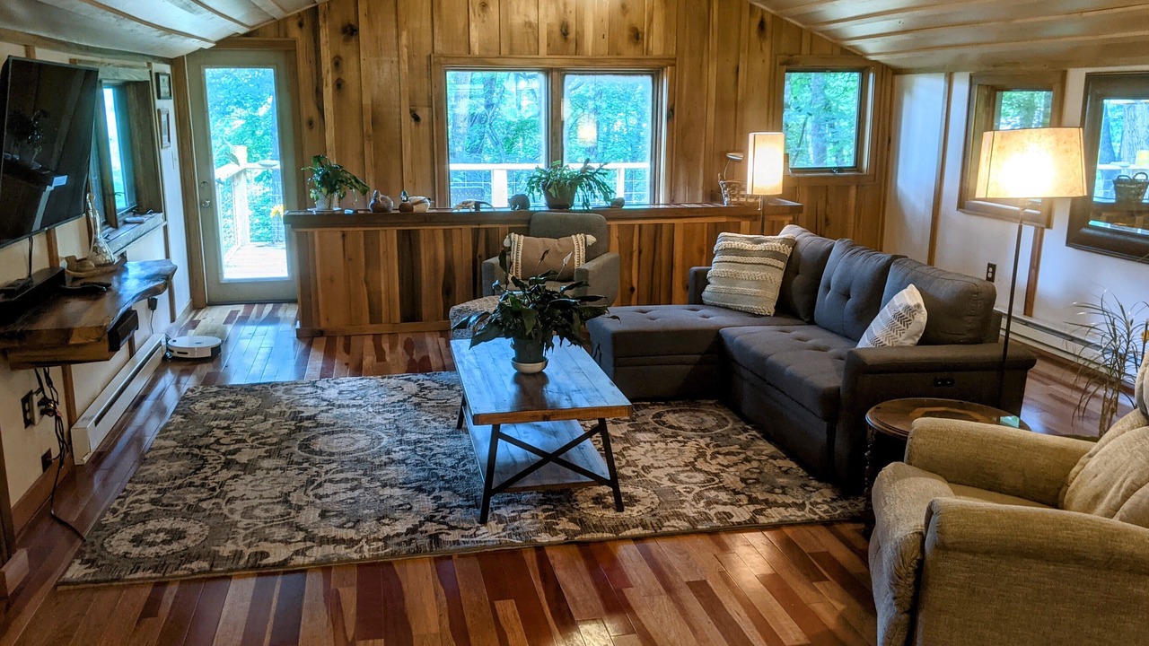 Photo of Livingroom in Glenville
