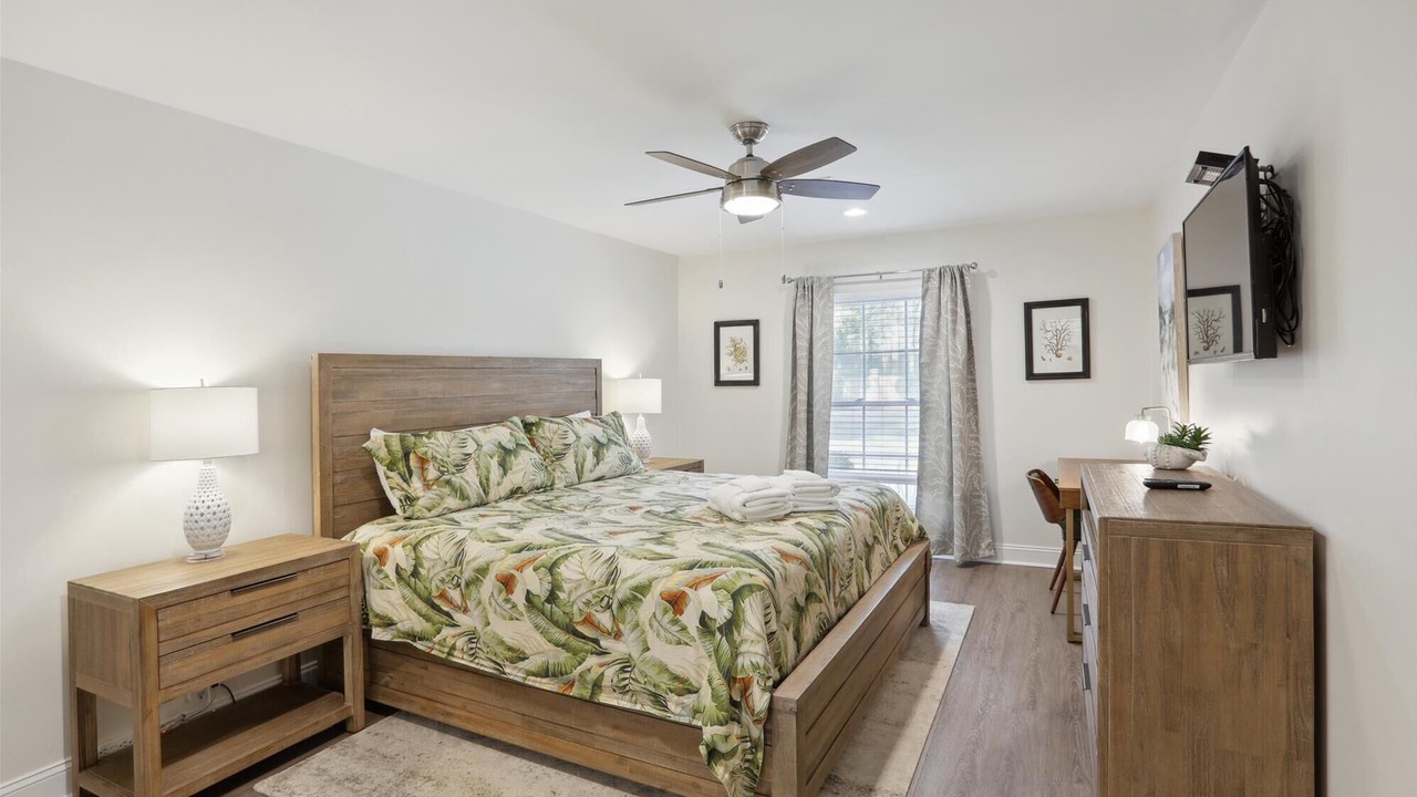 Photo of Bedroom in Folly Field