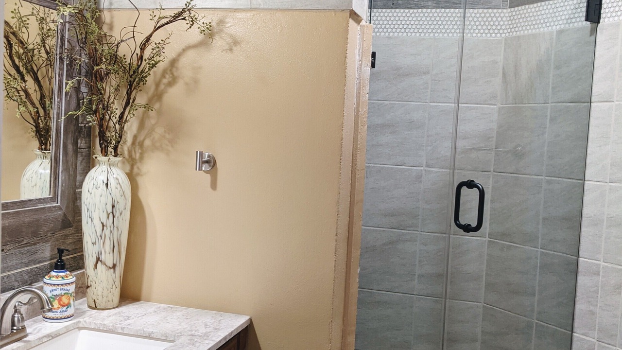 Photo of Bathroom in Sunset