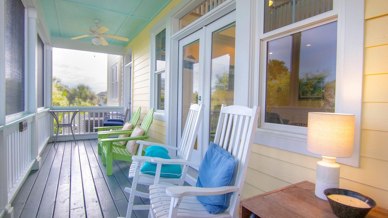 Photo of Patio Balcony in Beachwalk