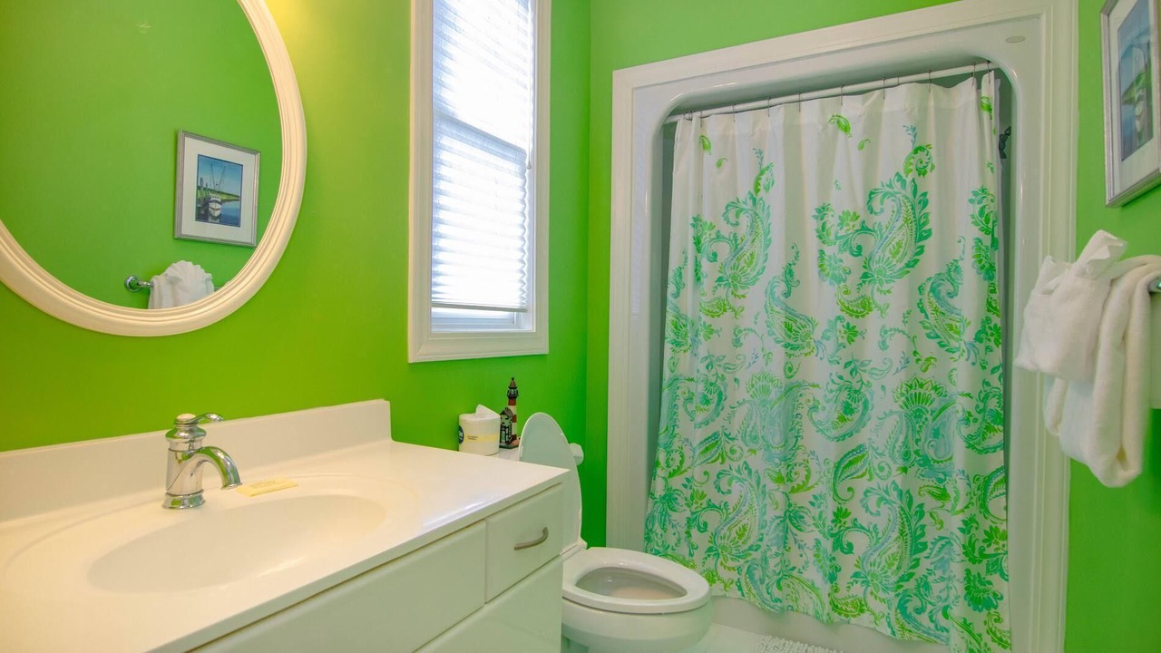 Photo of Bathroom in Beachwalk