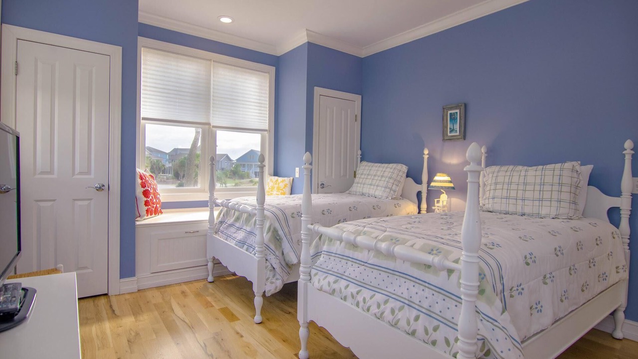 Photo of Bedroom in Beachwalk