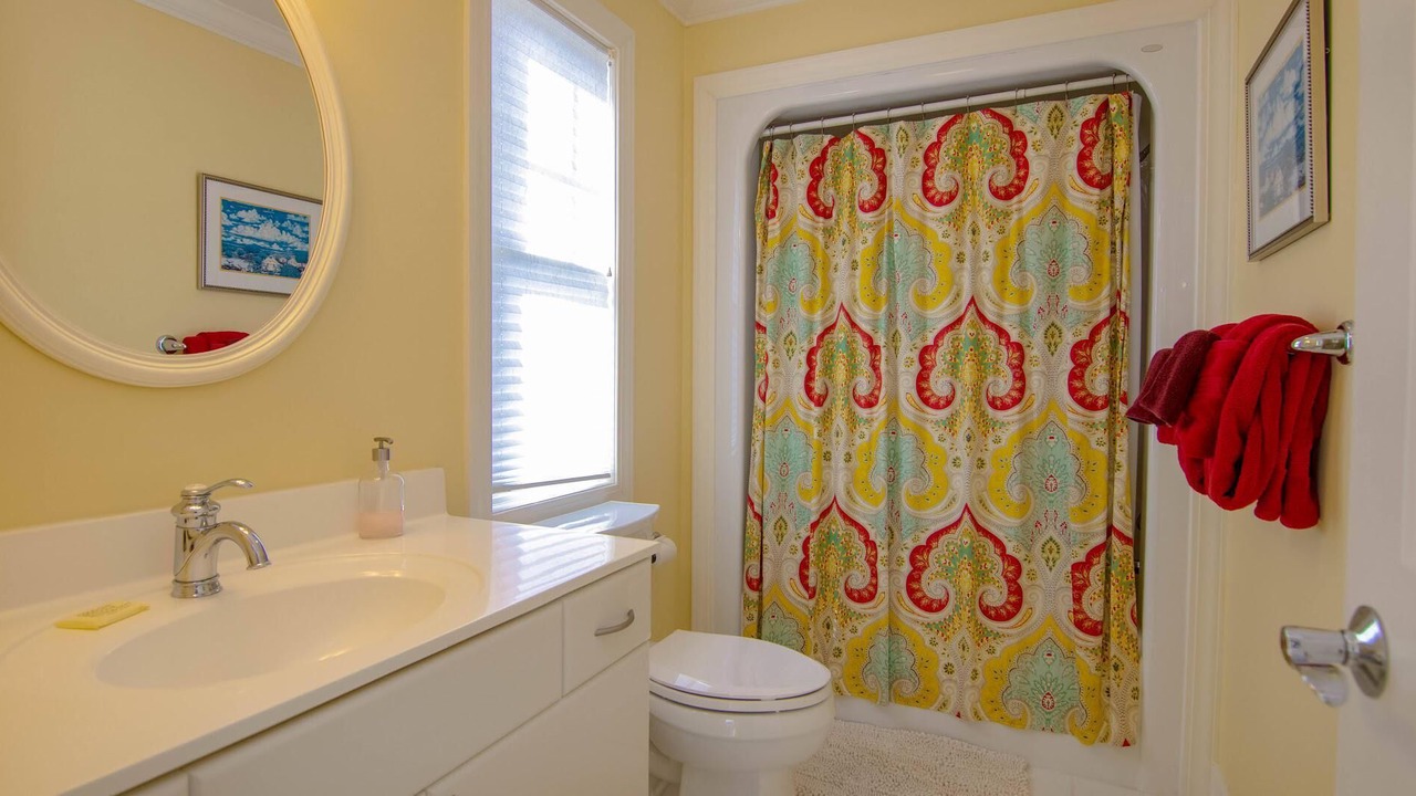 Photo of Bathroom in Beachwalk
