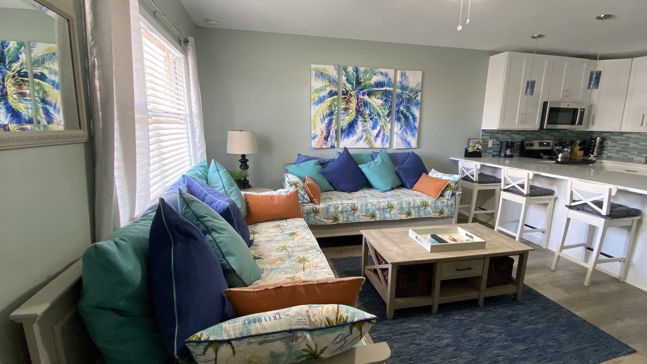 Photo of Livingroom in Treasure Island