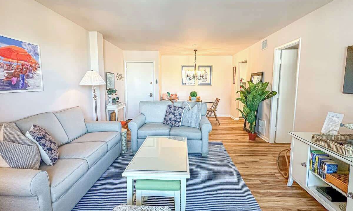 Photo of Livingroom in Harbour Town
