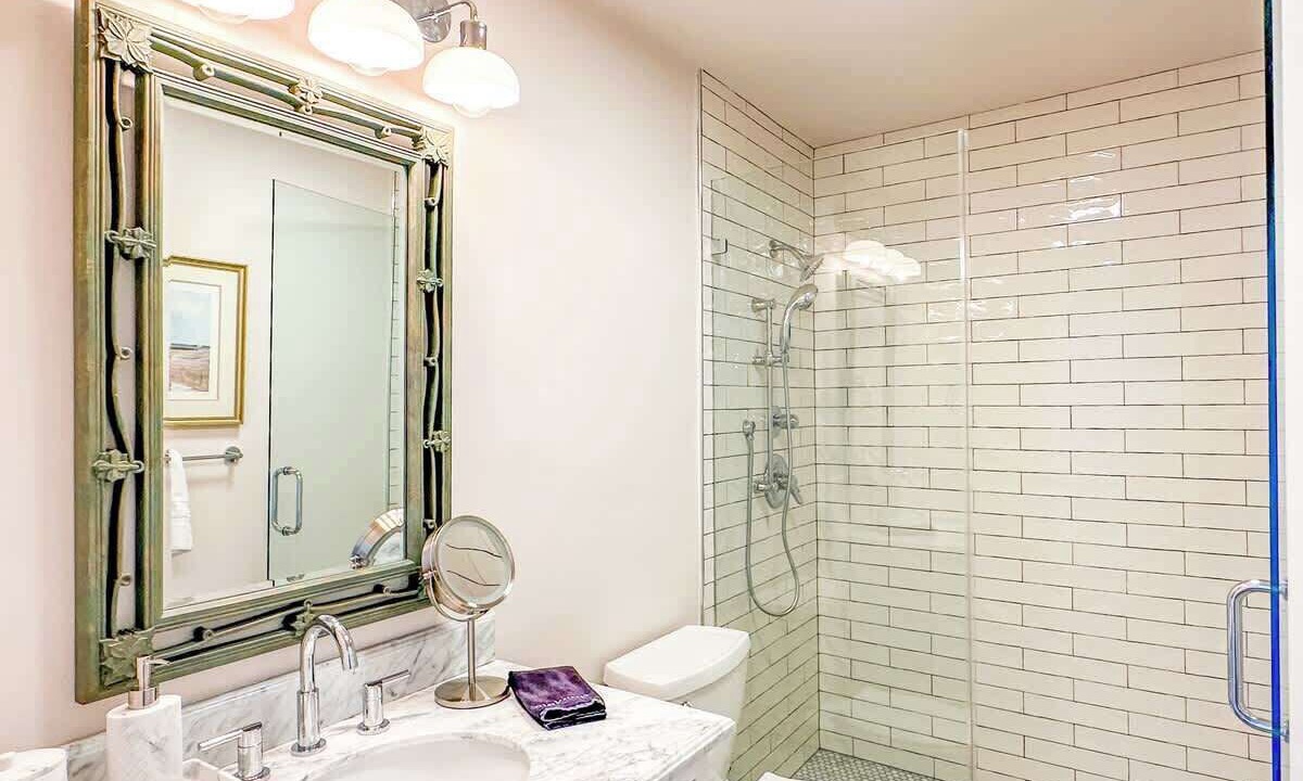 Photo of Bathroom in Harbour Town