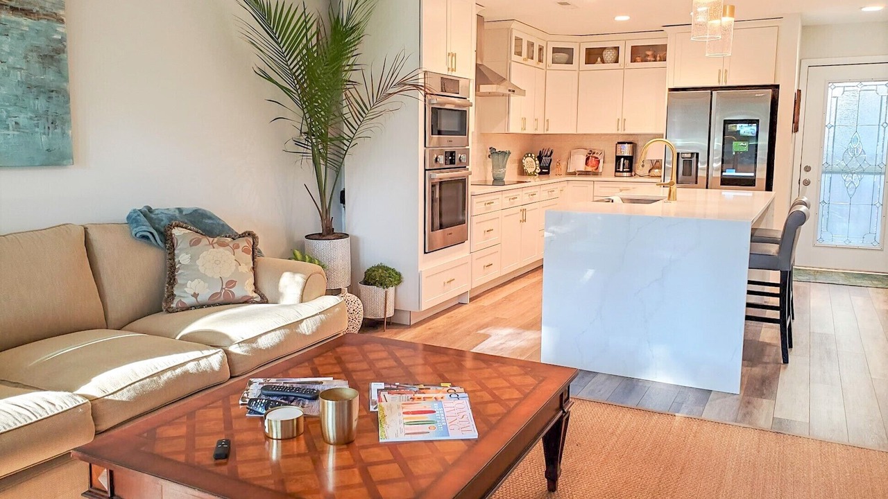 Photo of Livingroom in Seabrook Island