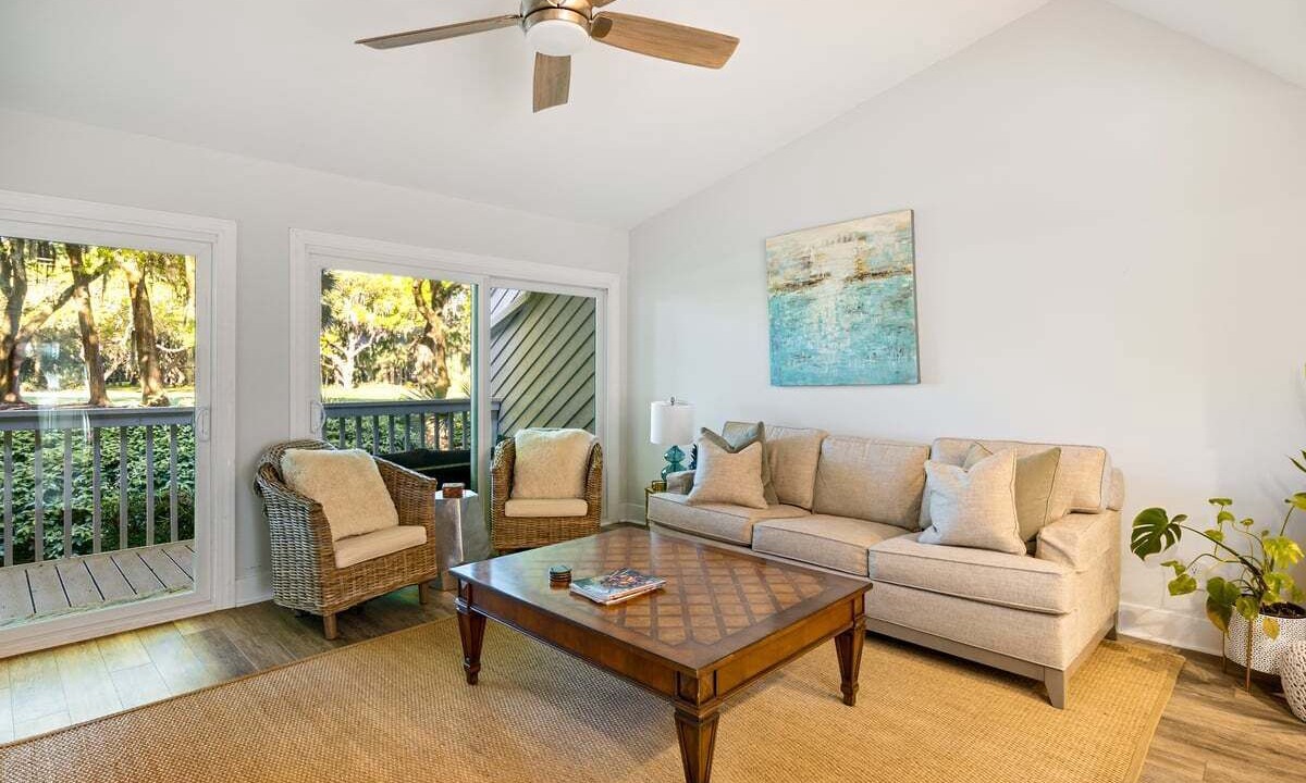 Photo of Livingroom in Seabrook Island