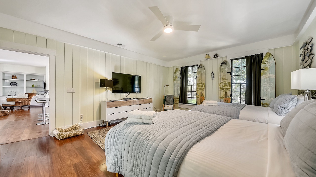 Photo of Bedroom in Melrose on the Beach
