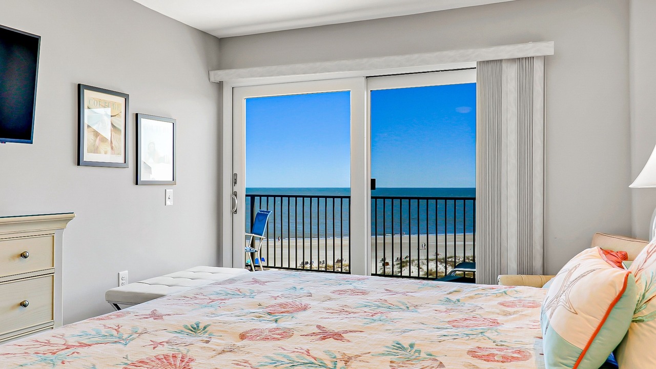 Photo of Bedroom in Folly Field