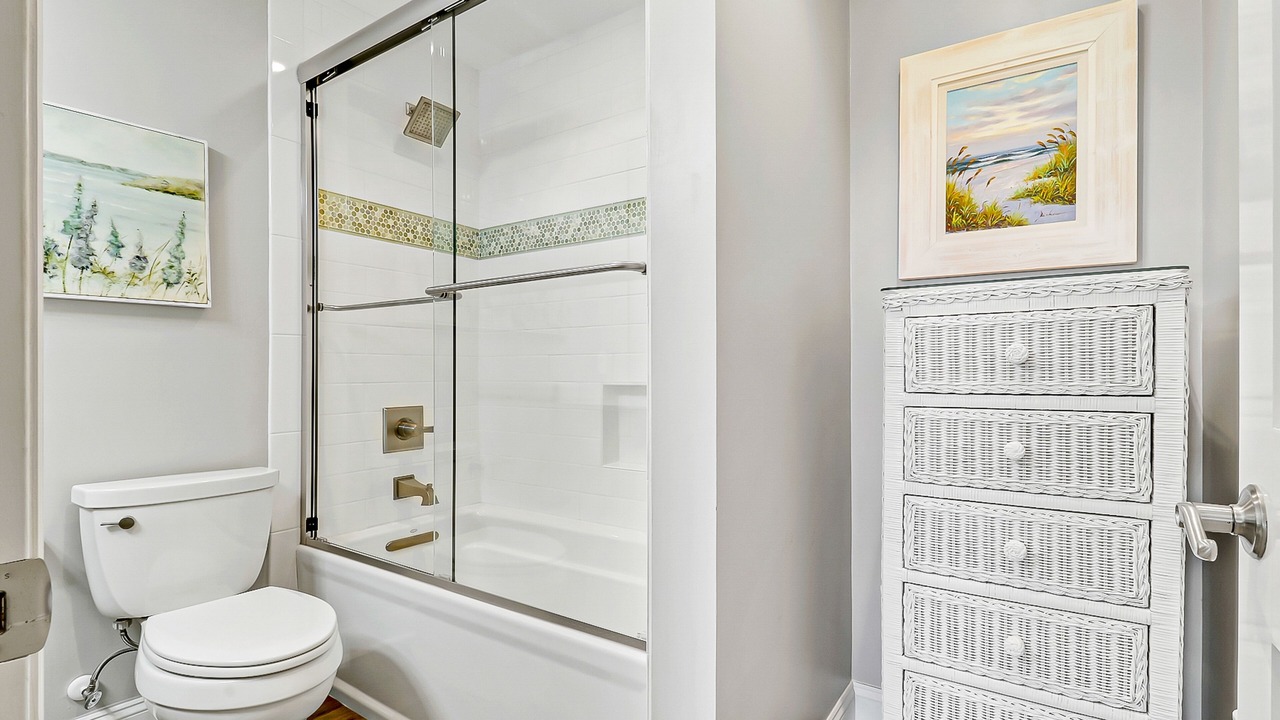 Photo of Bathroom in Folly Field