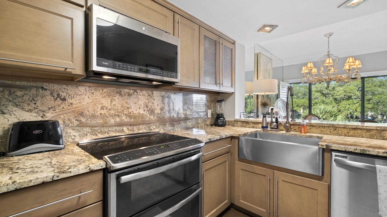 Photo of Kitchen in Palmetto Dunes