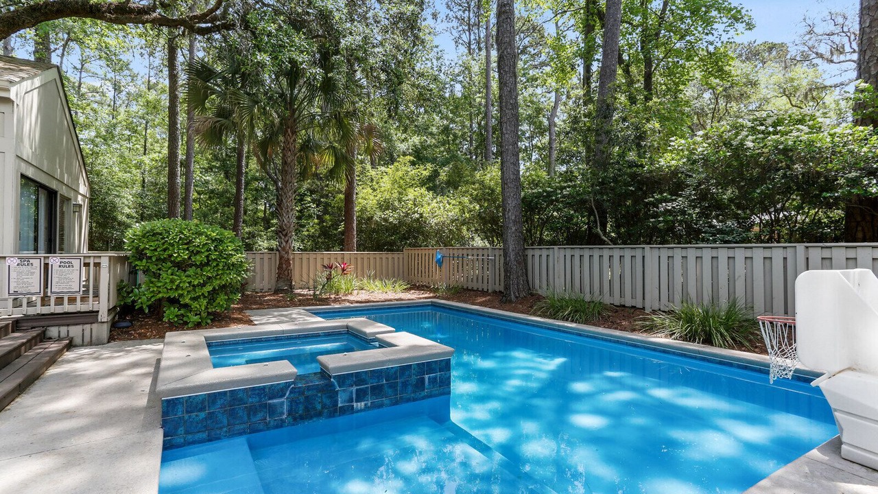 Photo of Outdoor in Heritage Woods