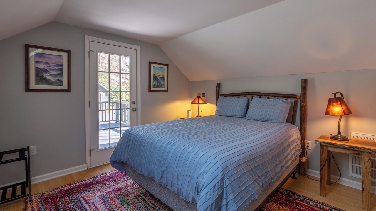 Photo of Bedroom in Tuckasegee