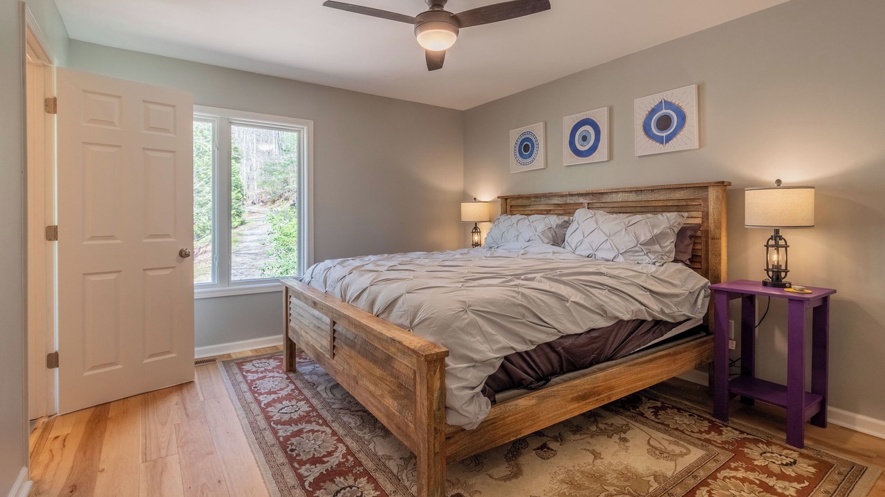 Photo of Bedroom in Tuckasegee
