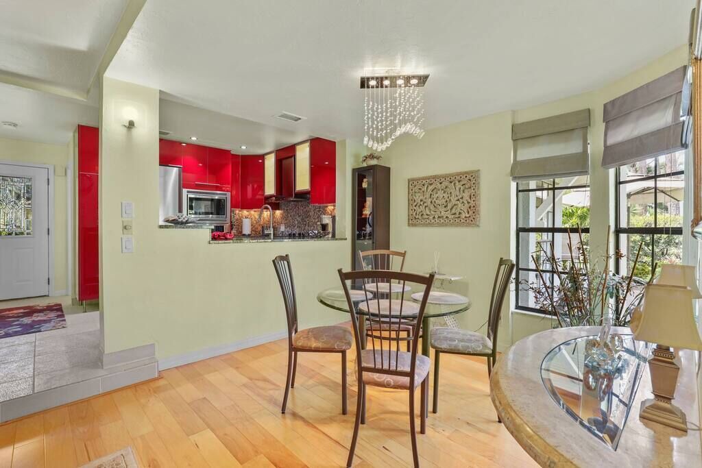 Photo of Livingroom in Kings Lake