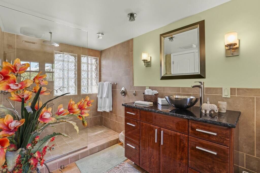 Photo of Bathroom in Kings Lake