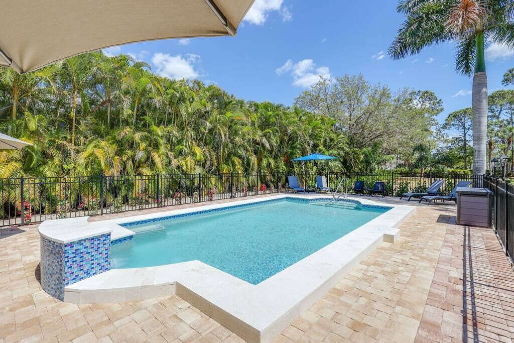 Photo of Outdoor in Kings Lake