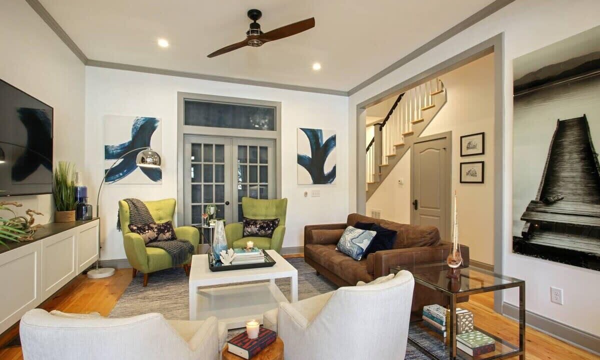 Photo of Livingroom in Beach Institute