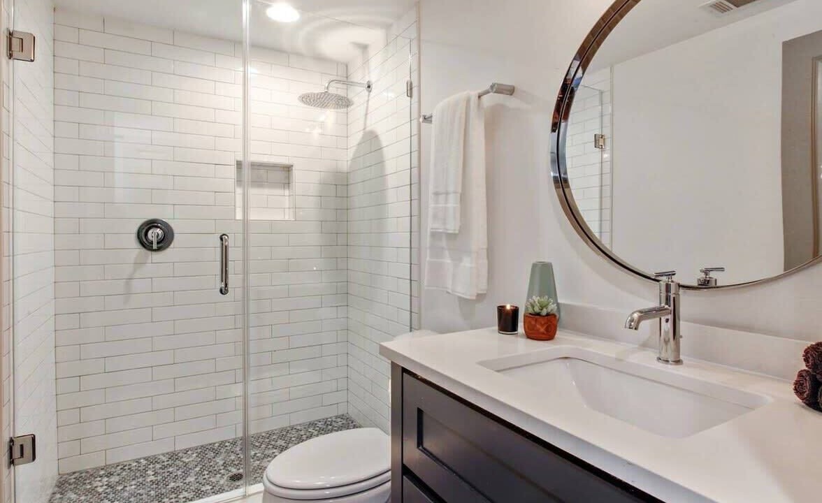 Photo of Bathroom in Beach Institute
