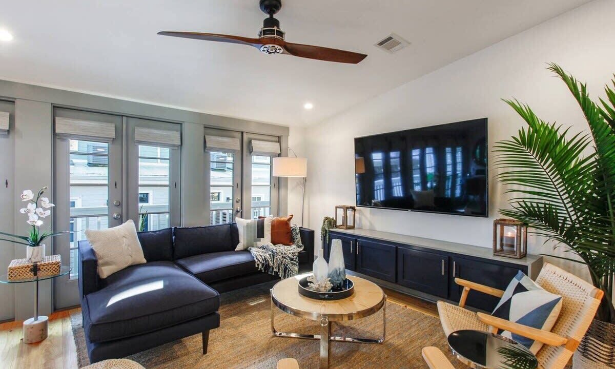 Photo of Livingroom in Beach Institute