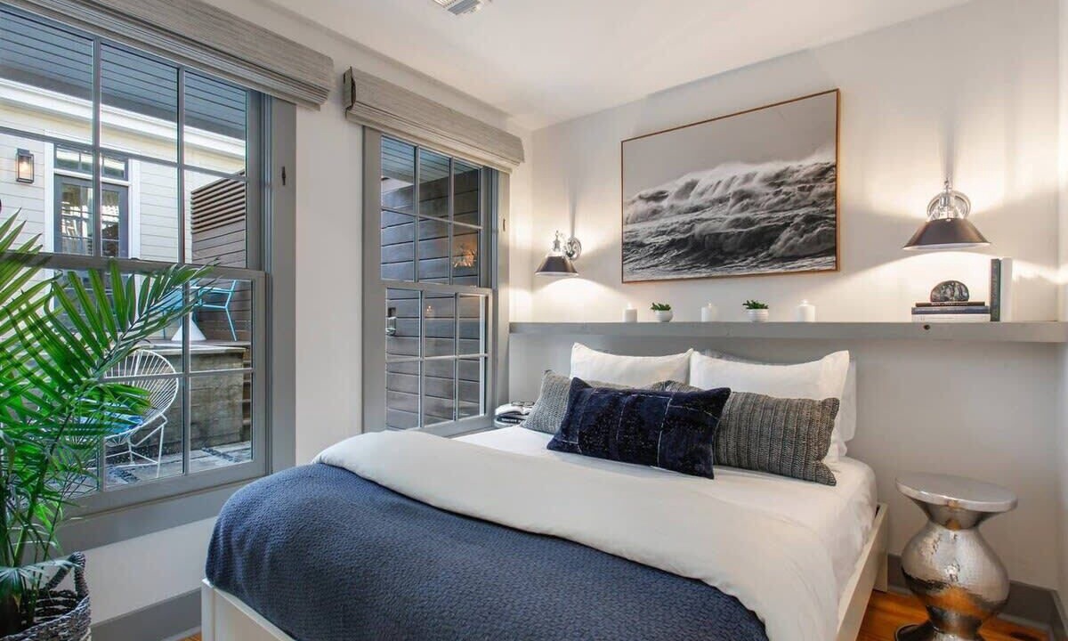 Photo of Bedroom in Beach Institute