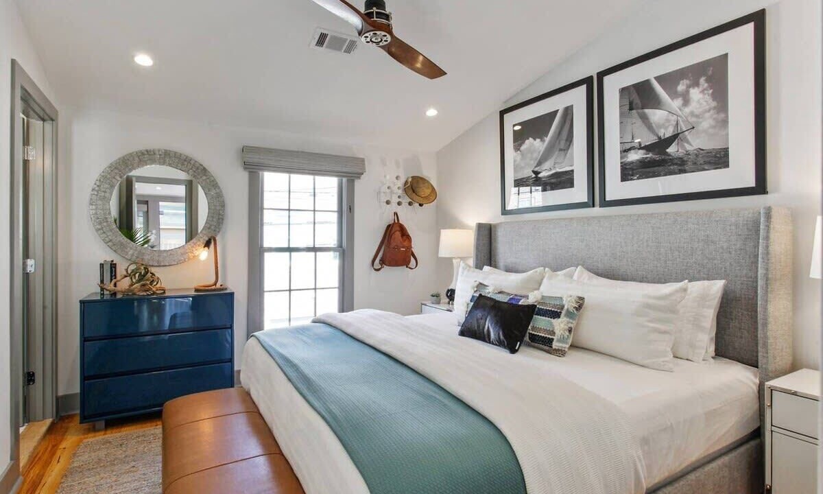 Photo of Bedroom in Beach Institute