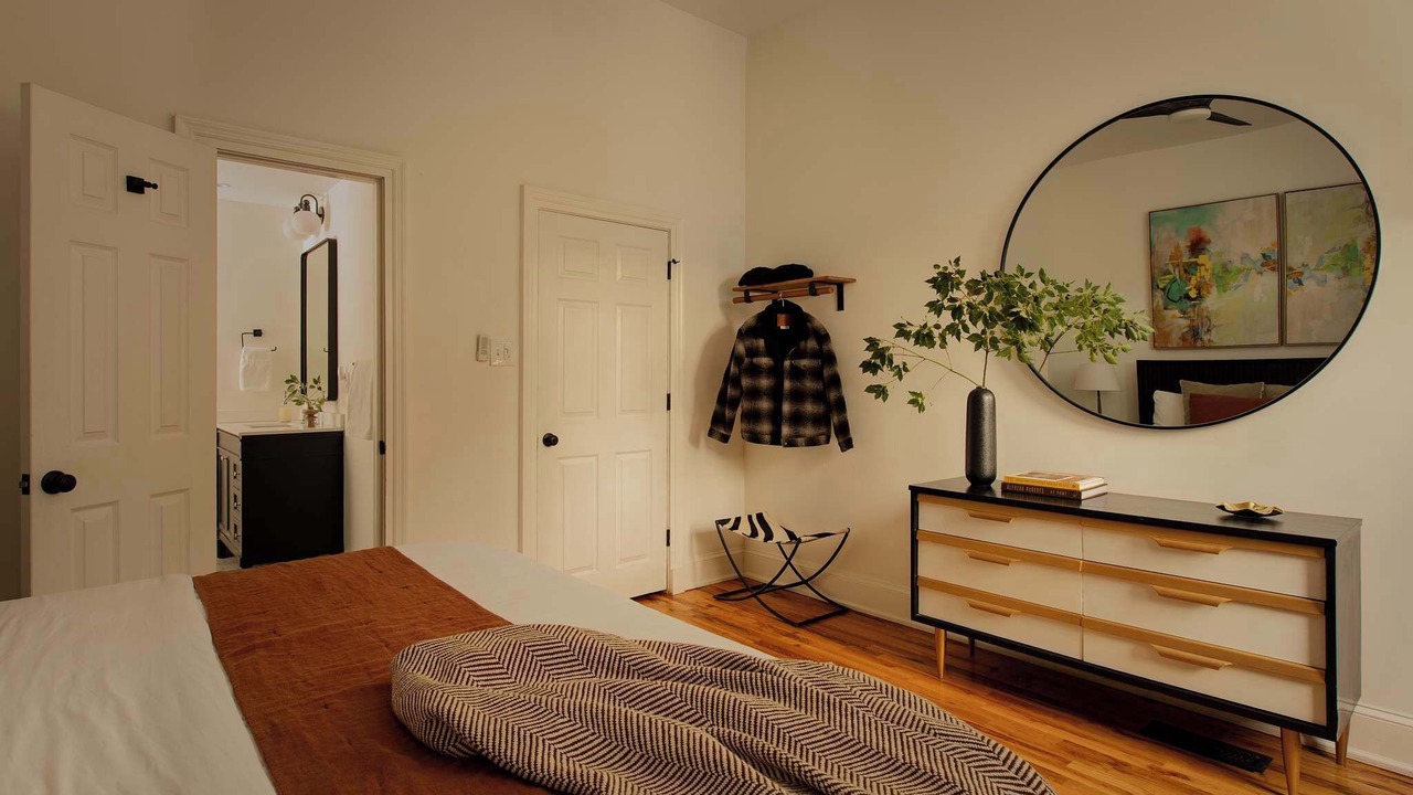 Photo of Bathroom in Dixon Park