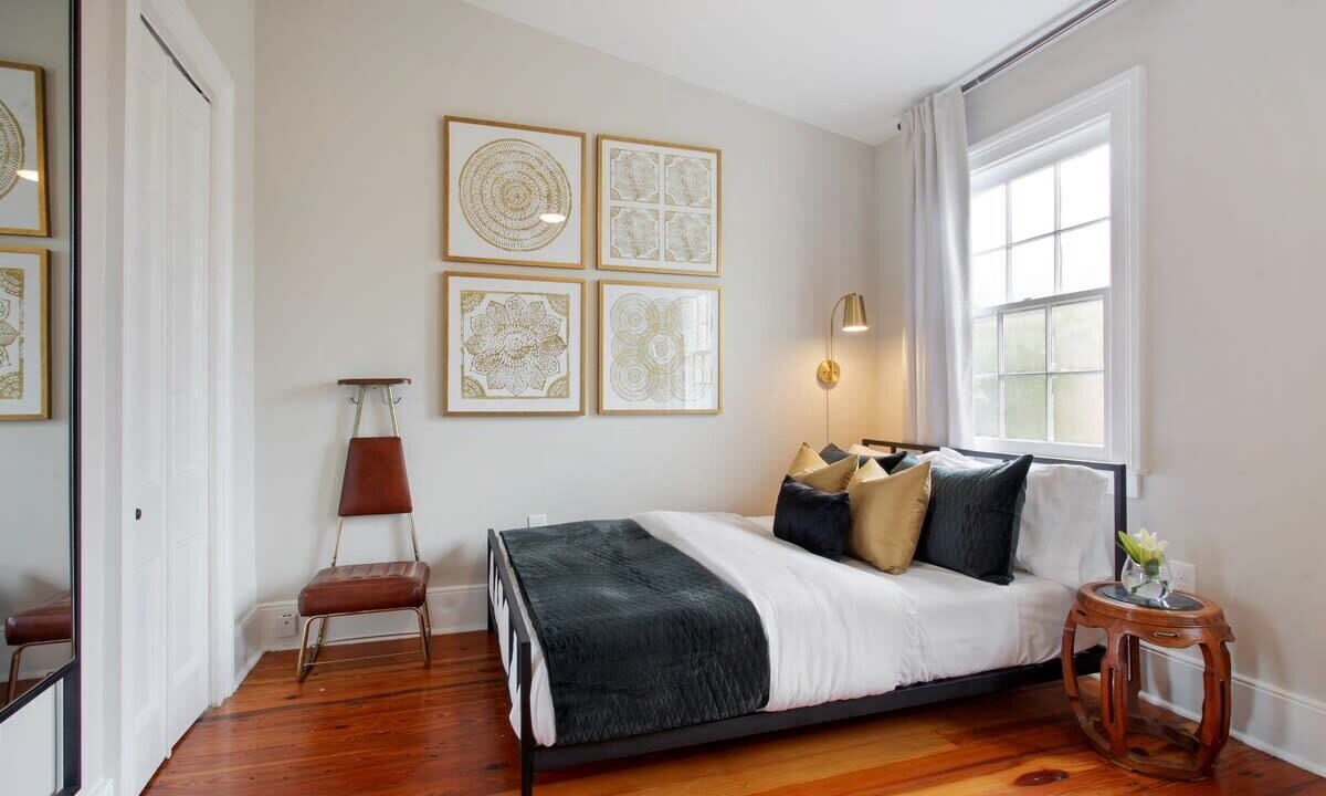 Photo of Bedroom in Beach Institute