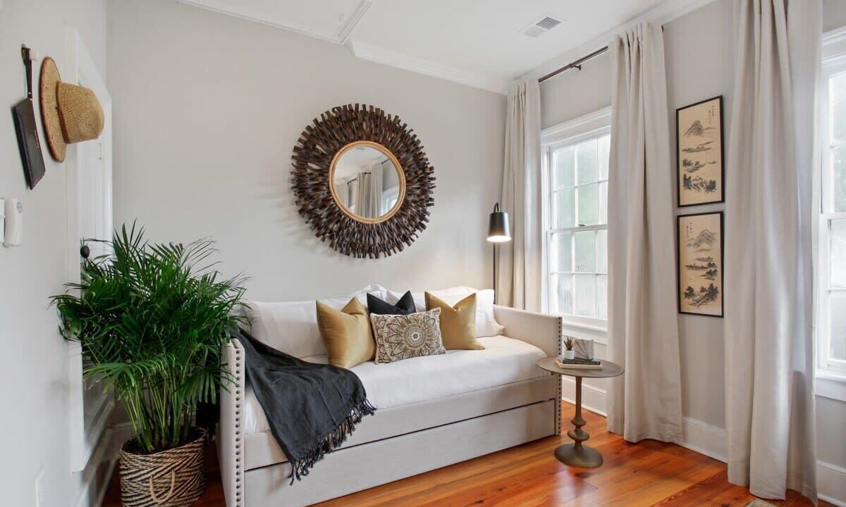 Photo of Livingroom in Beach Institute