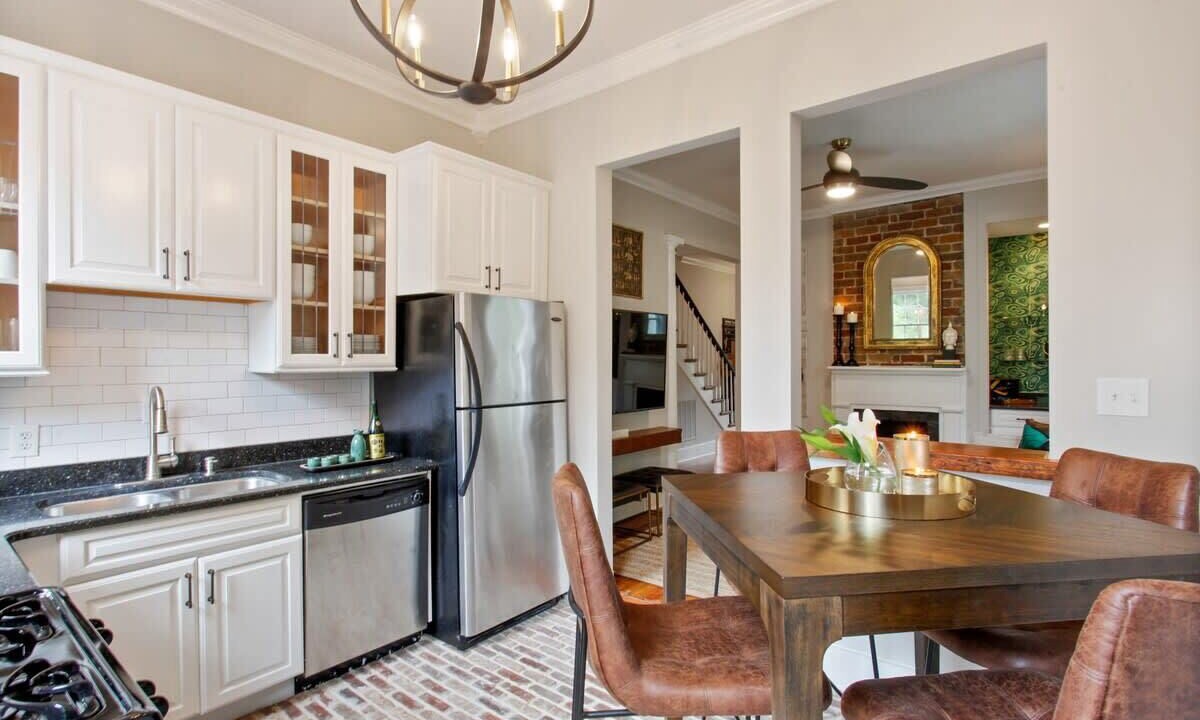Photo of Kitchen in Beach Institute