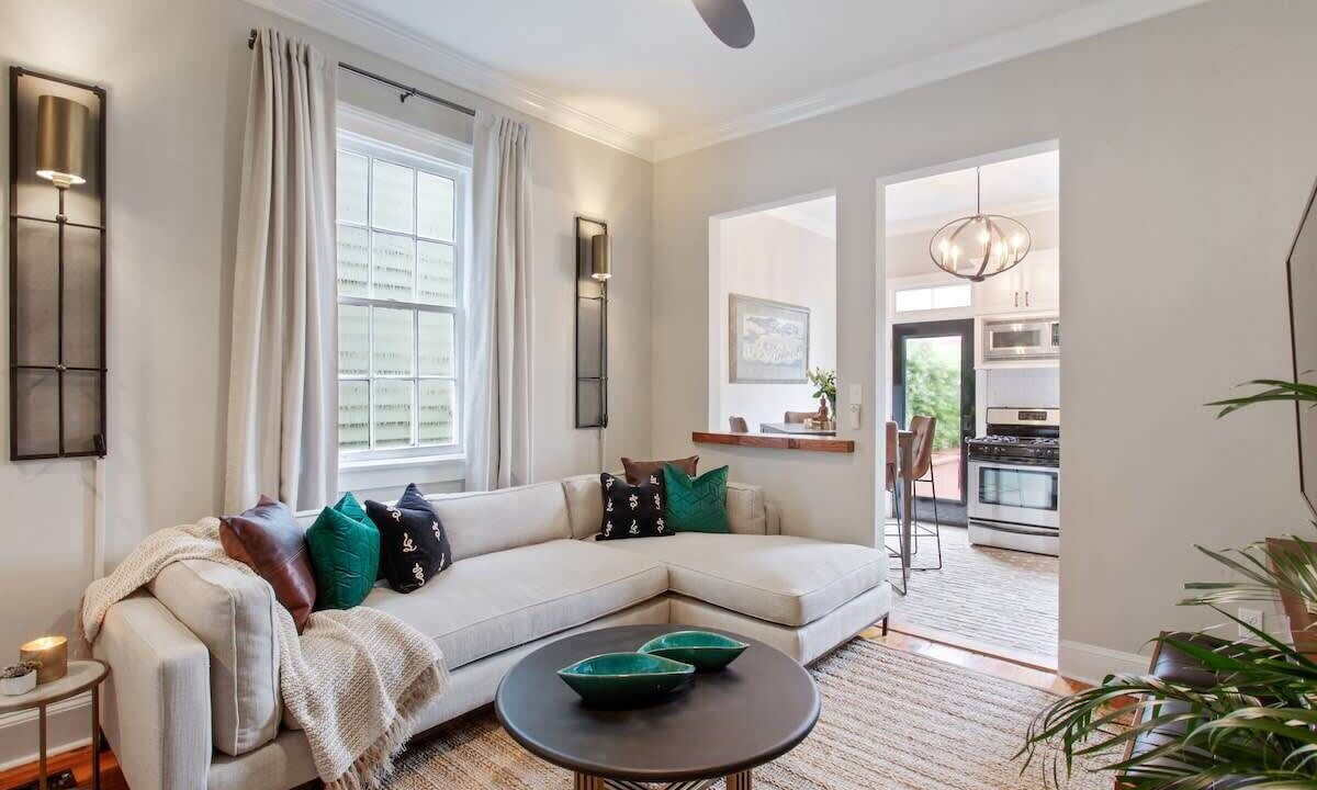 Photo of Livingroom in Beach Institute