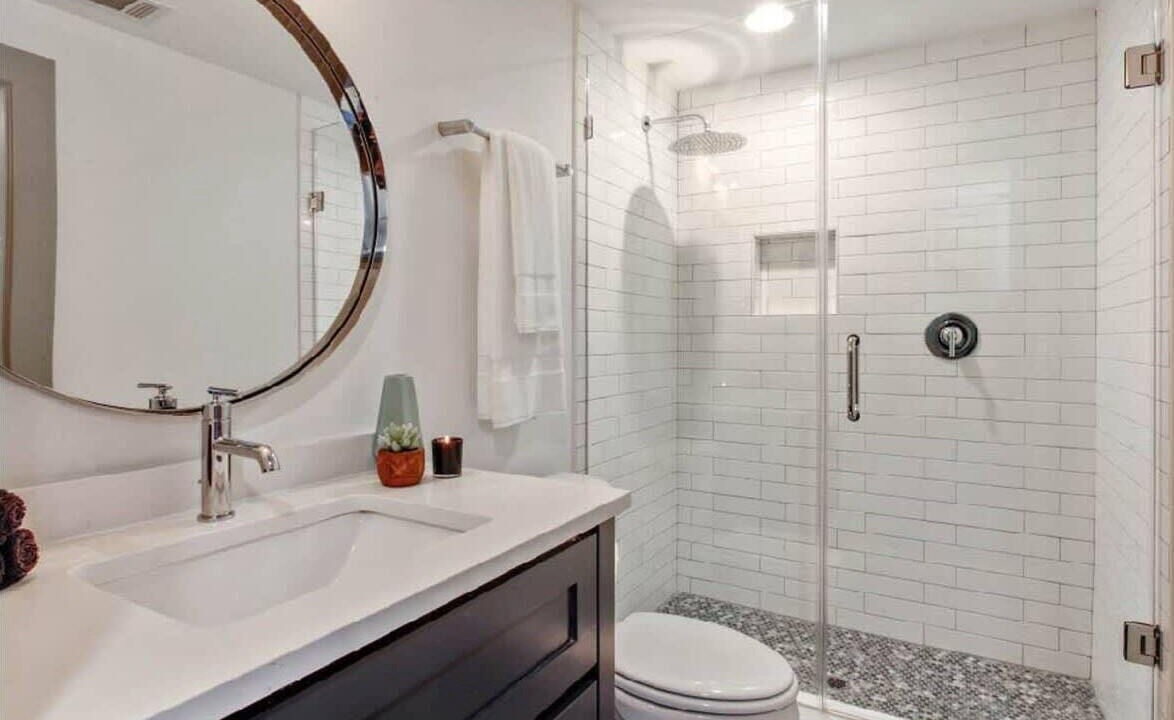 Photo of Bathroom in Beach Institute