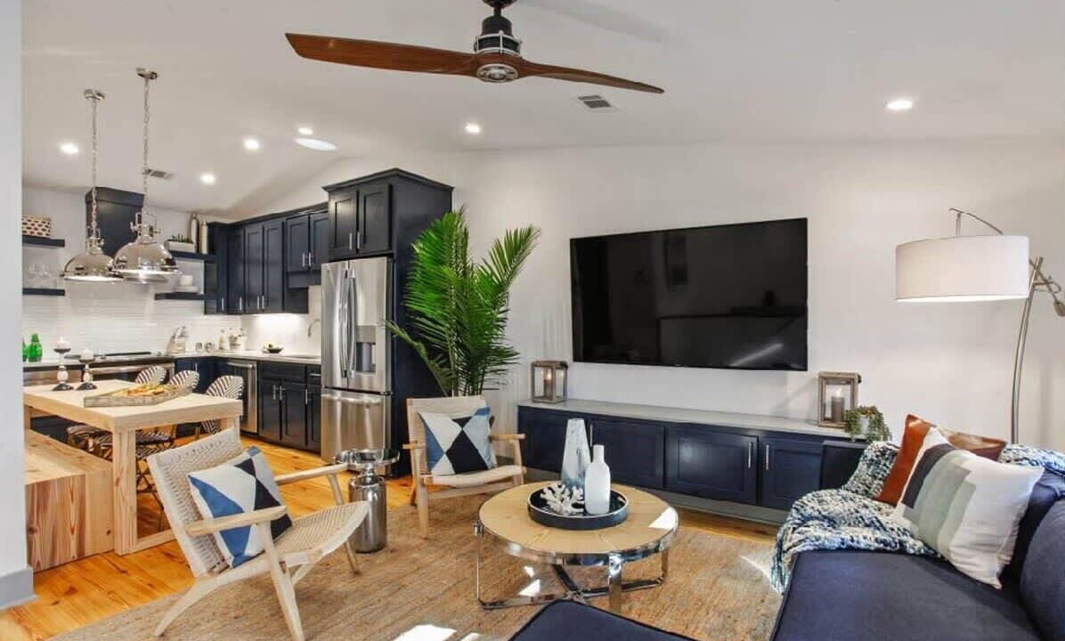 Photo of Livingroom in Beach Institute
