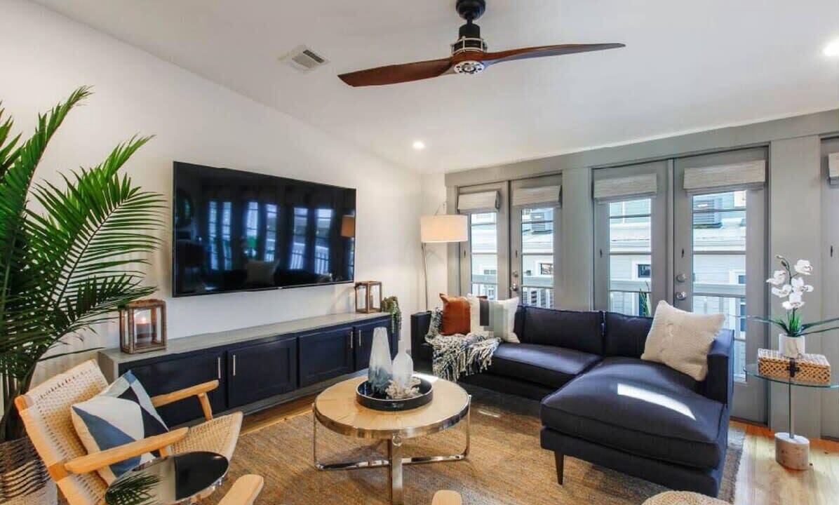 Photo of Livingroom in Beach Institute