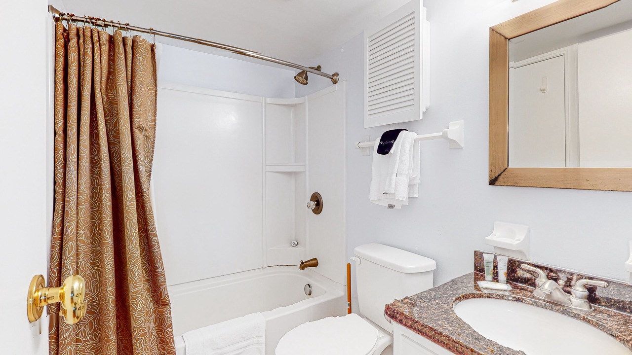 Photo of Bathroom in Ocean Ridge