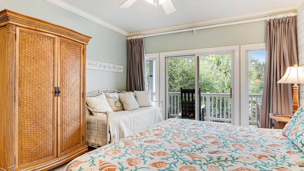 Photo of Bedroom in Edisto Island