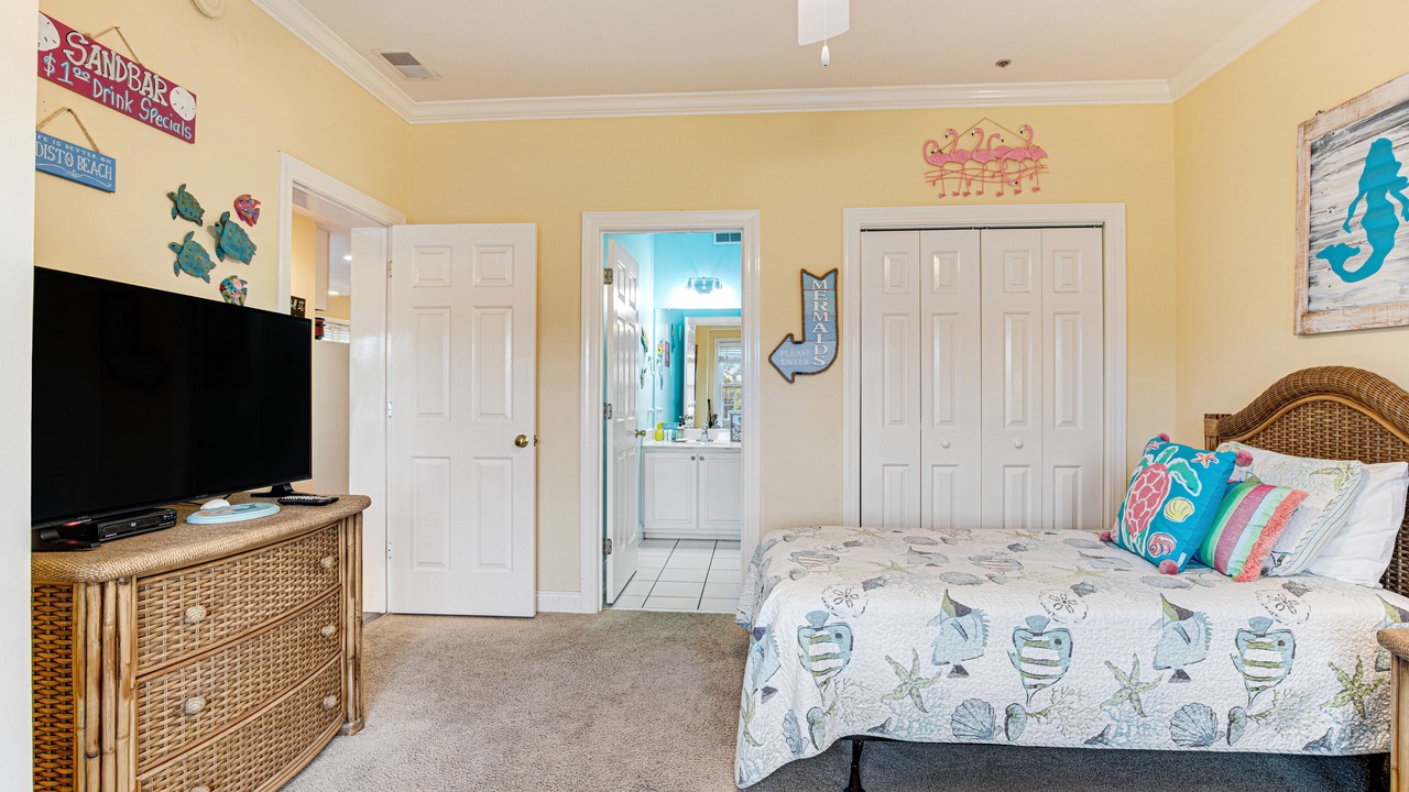 Photo of Bedroom in Edisto Island