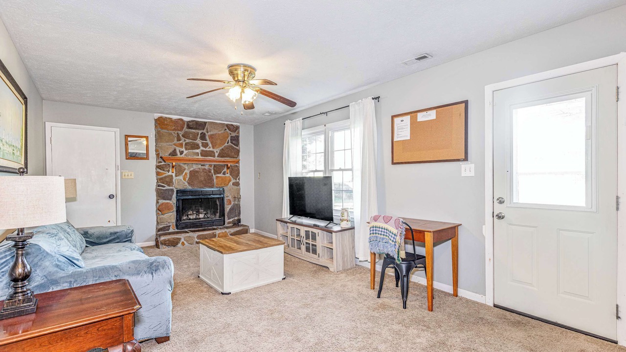 Photo of Livingroom in Fayetteville