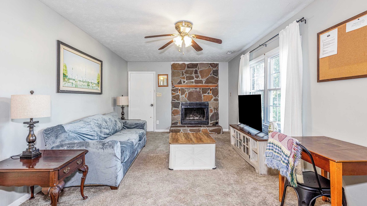Photo of Livingroom in Fayetteville