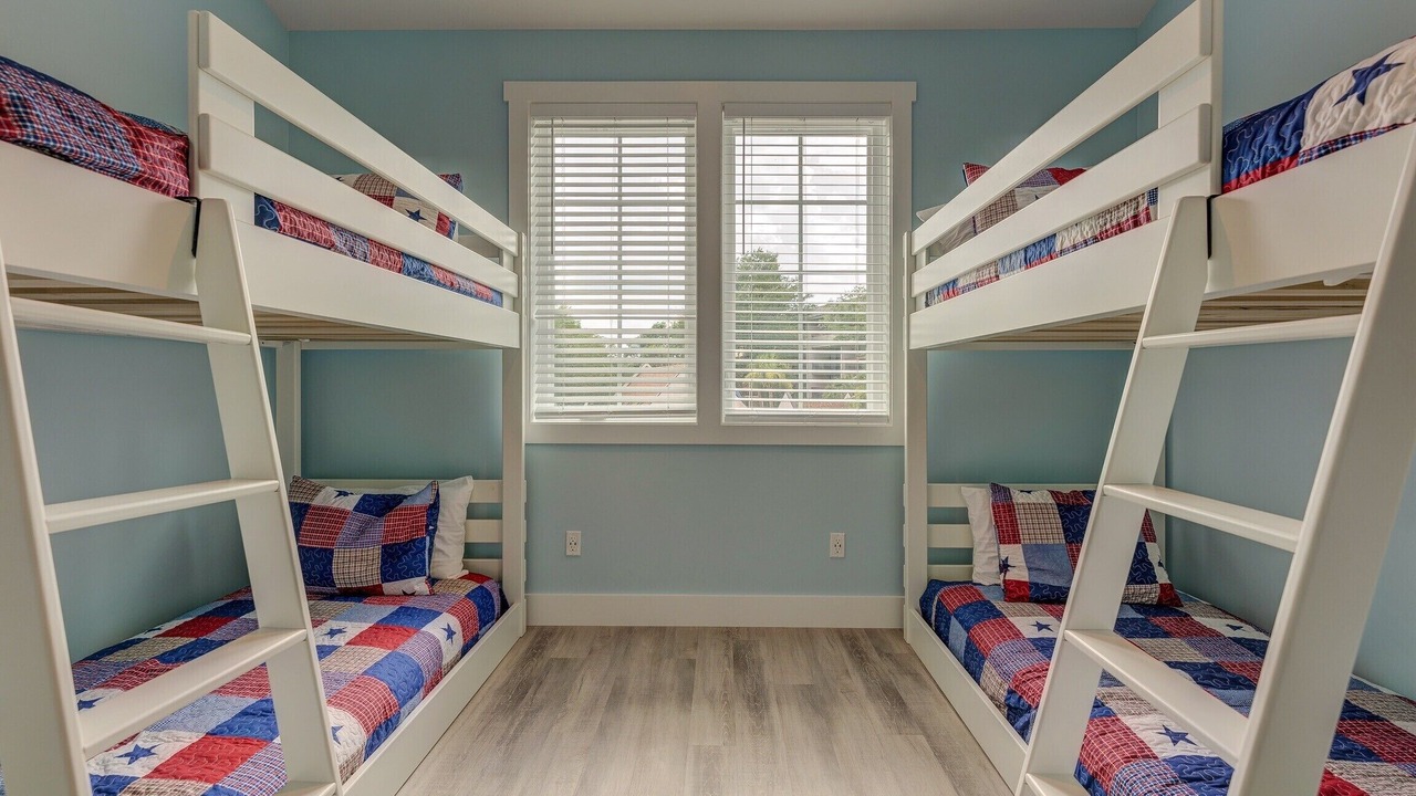 Photo of Bedroom in North Forest Beach