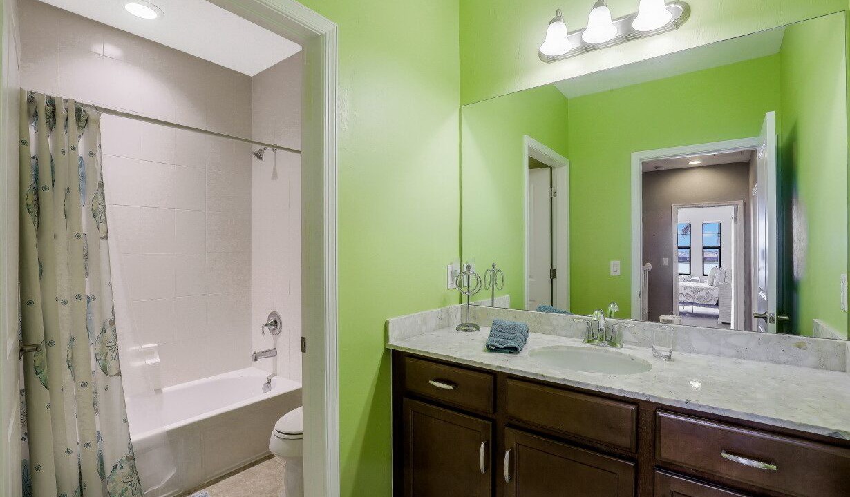 Photo of Bathroom in Naples
