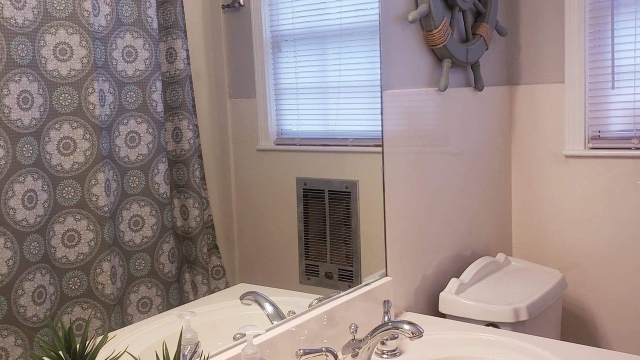 Photo of Bathroom in Northlake